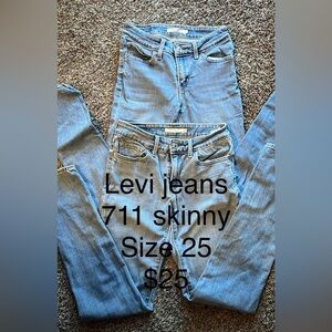 Levi's Classic Denim Jeans